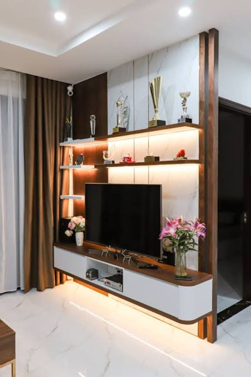 Modern TV Unit